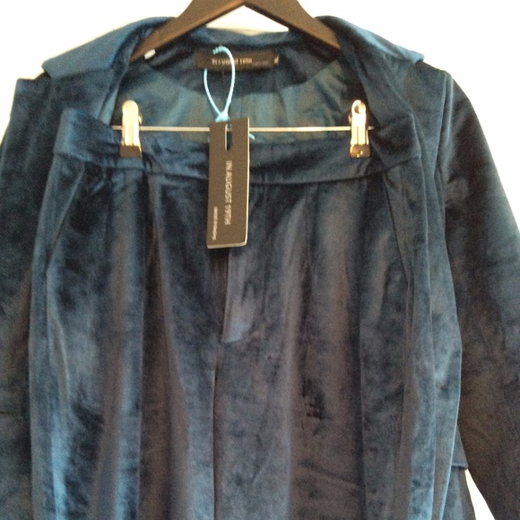 Midnight blue velvet pants suit - Picture 5 of 5